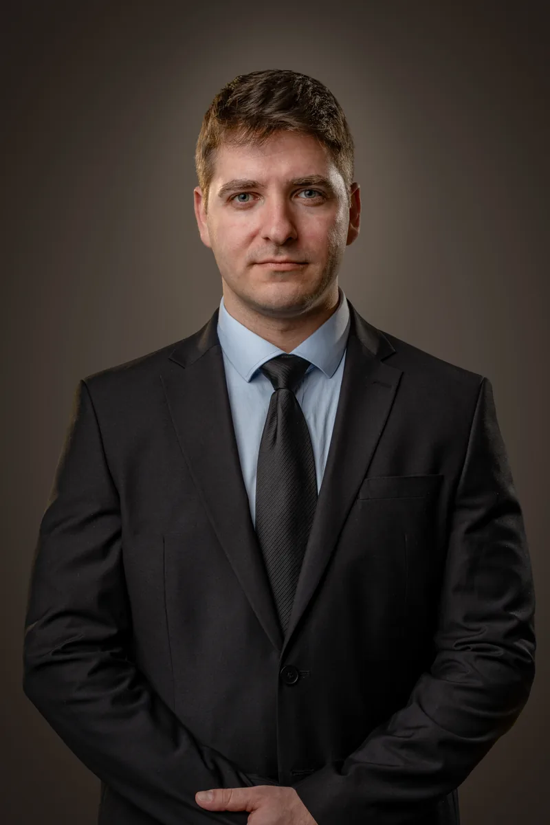 Д-р Искрен Константинов